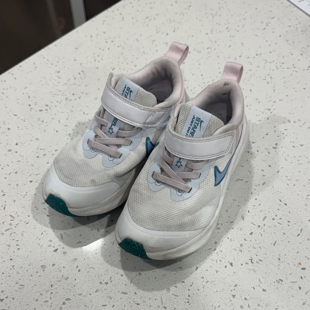 Nike Kids White and Teal Sneakers